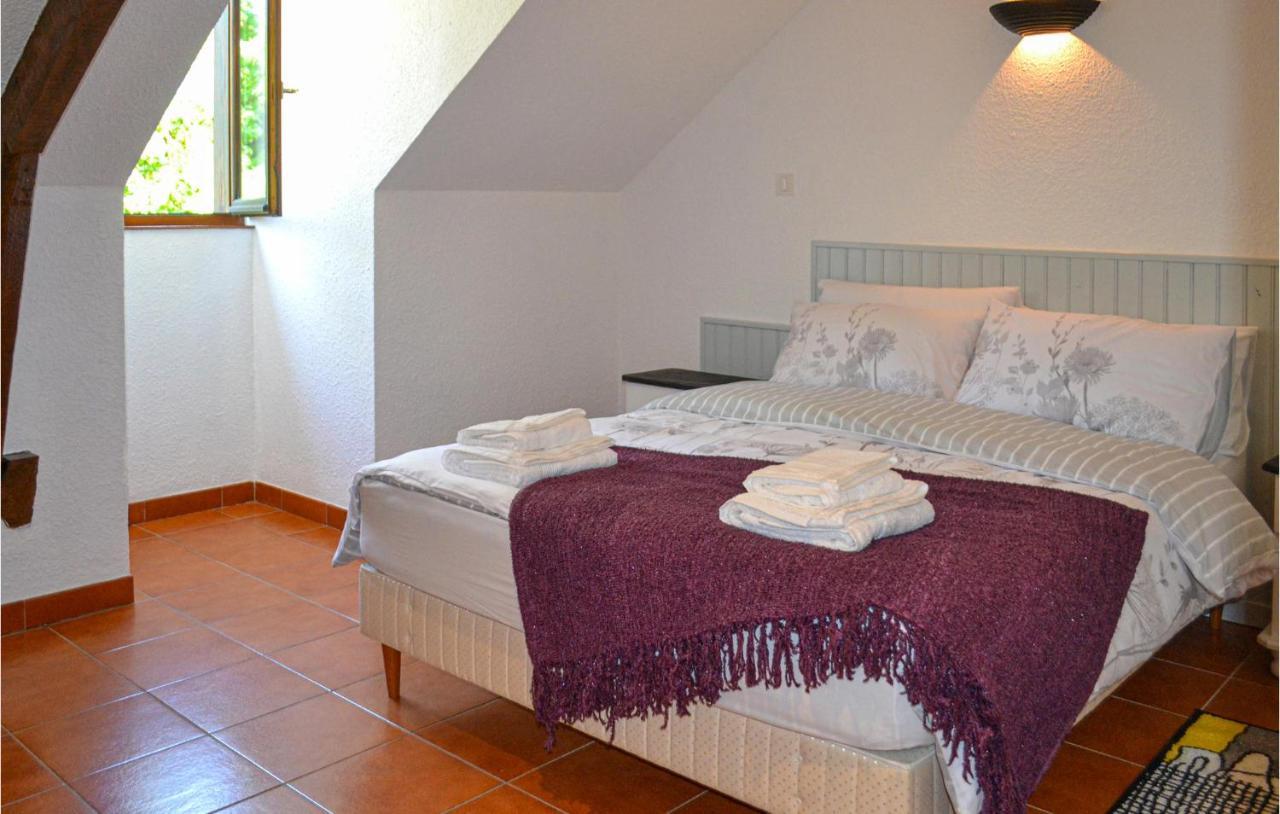 1 Bedroom Cozy Apartment In Vitrac Vitrac  Ngoại thất bức ảnh
