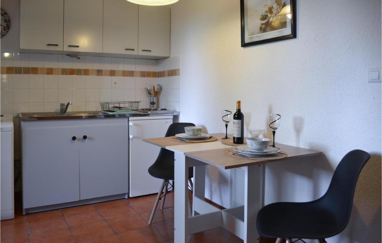1 Bedroom Cozy Apartment In Vitrac Vitrac  Ngoại thất bức ảnh
